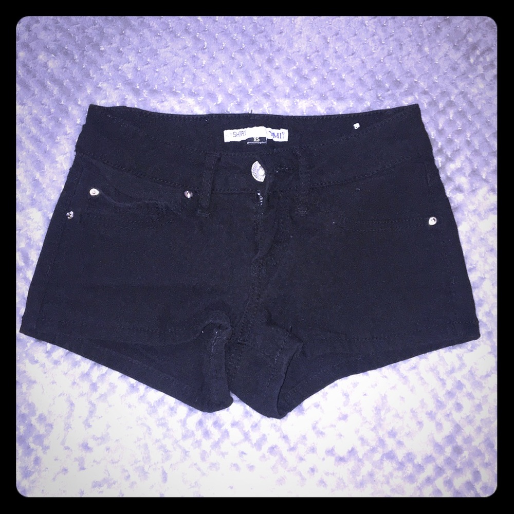 FINAL DROP B4 DONATED Black stretchy shorts
